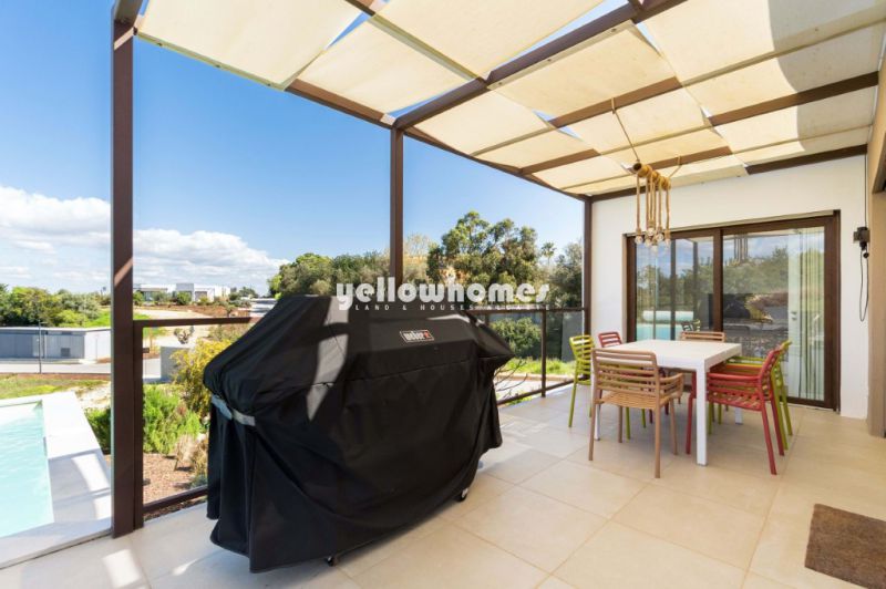 Modern 3-Bed Villa with Private Pool Near Ferragudo